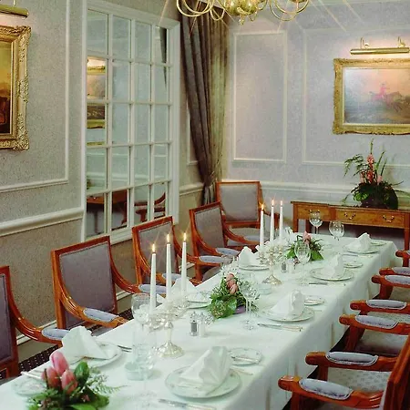 Maritim Grand Hotel 4*